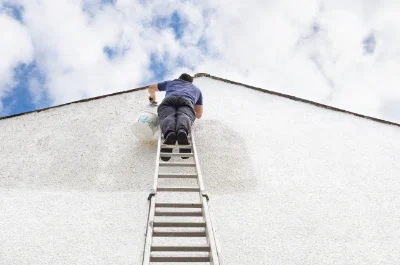 Peinture extérieure à Surtainville — façades et ravalement